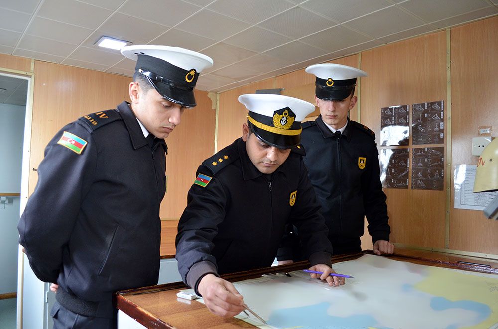 Practical classes held with cadets of military institute [PHOTOS/VIDEO] - Gallery Image