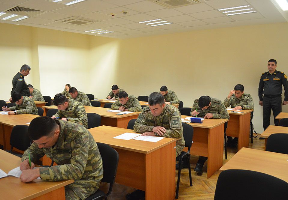 Improvement courses for Azerbaijani army personnel ends - Gallery Image