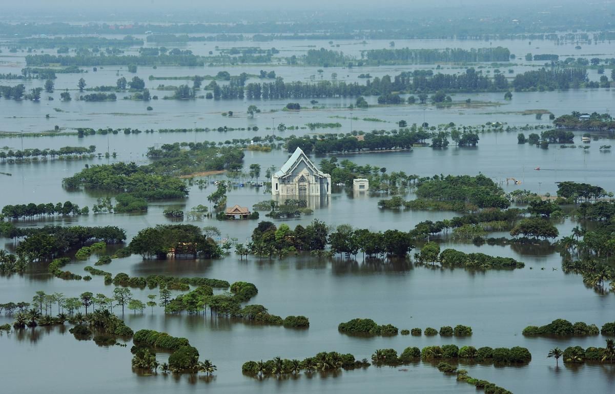 Flood kills at least two in southwestern Cameroon