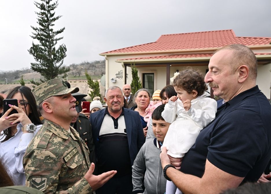President Ilham Aliyev and First Lady Mehriban Aliyeva viewed progress of works carried out in Talish village
The head of state lit Novruz bonfire in Talish village and congratulated the people of Azerbaijan on the occasion of the holiday [PHOTOS/VIDEO] - Gallery Image