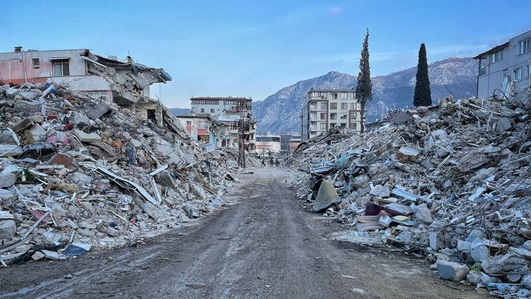 Türkiye launches 'Solidarity of Century' campaign after earthquakes