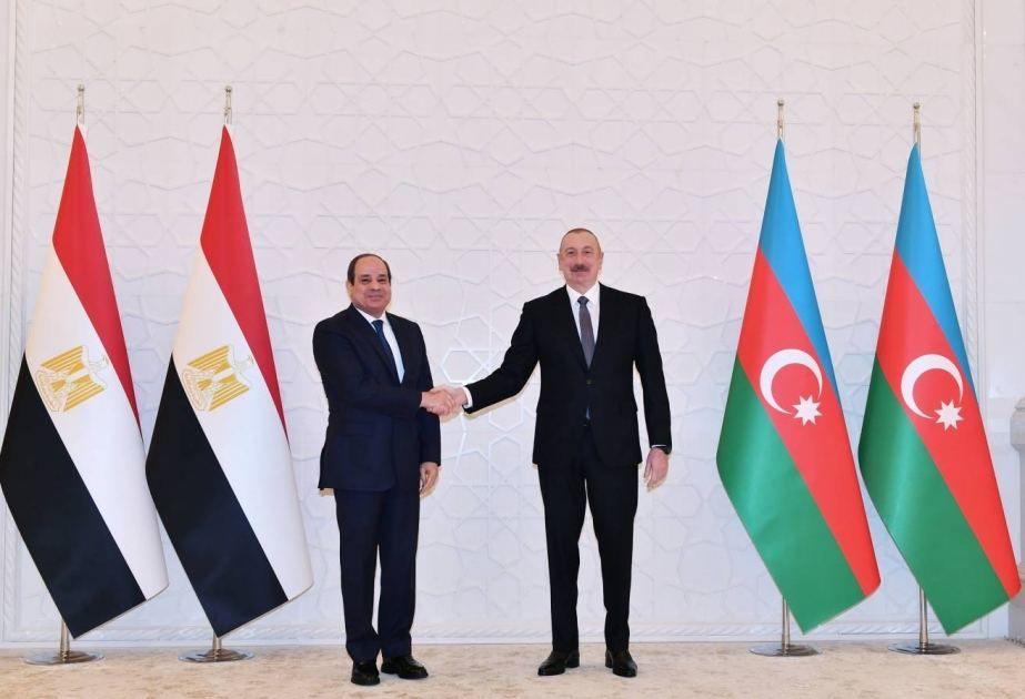Egyptian President makes phone call to President Ilham Aliyev