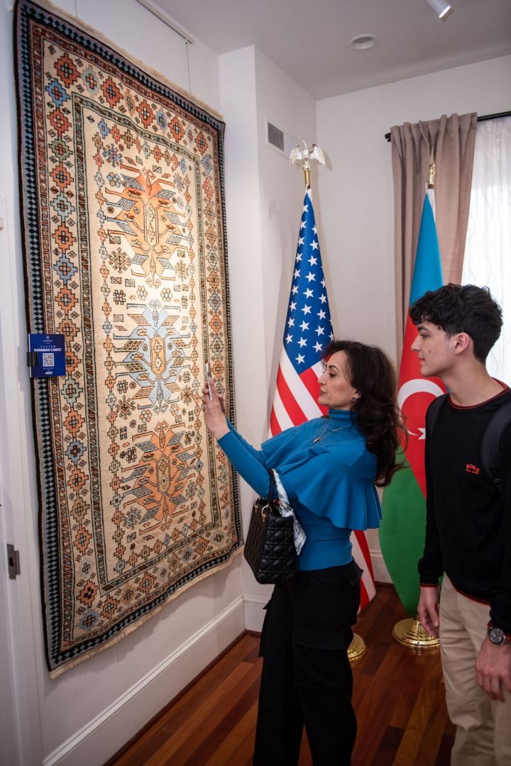 Azerbaijani carpets demonstrated in Washington within Women's Empowerment Week [PHOTOS] - Gallery Image