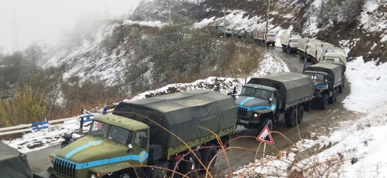 Russian peacekeepers' vehicles pass on Lachin-Khankendi road with no hindrance