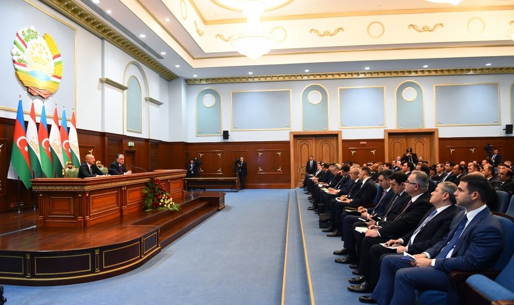 Presidents of Azerbaijan and Tajikistan make press statements [UPDATE]