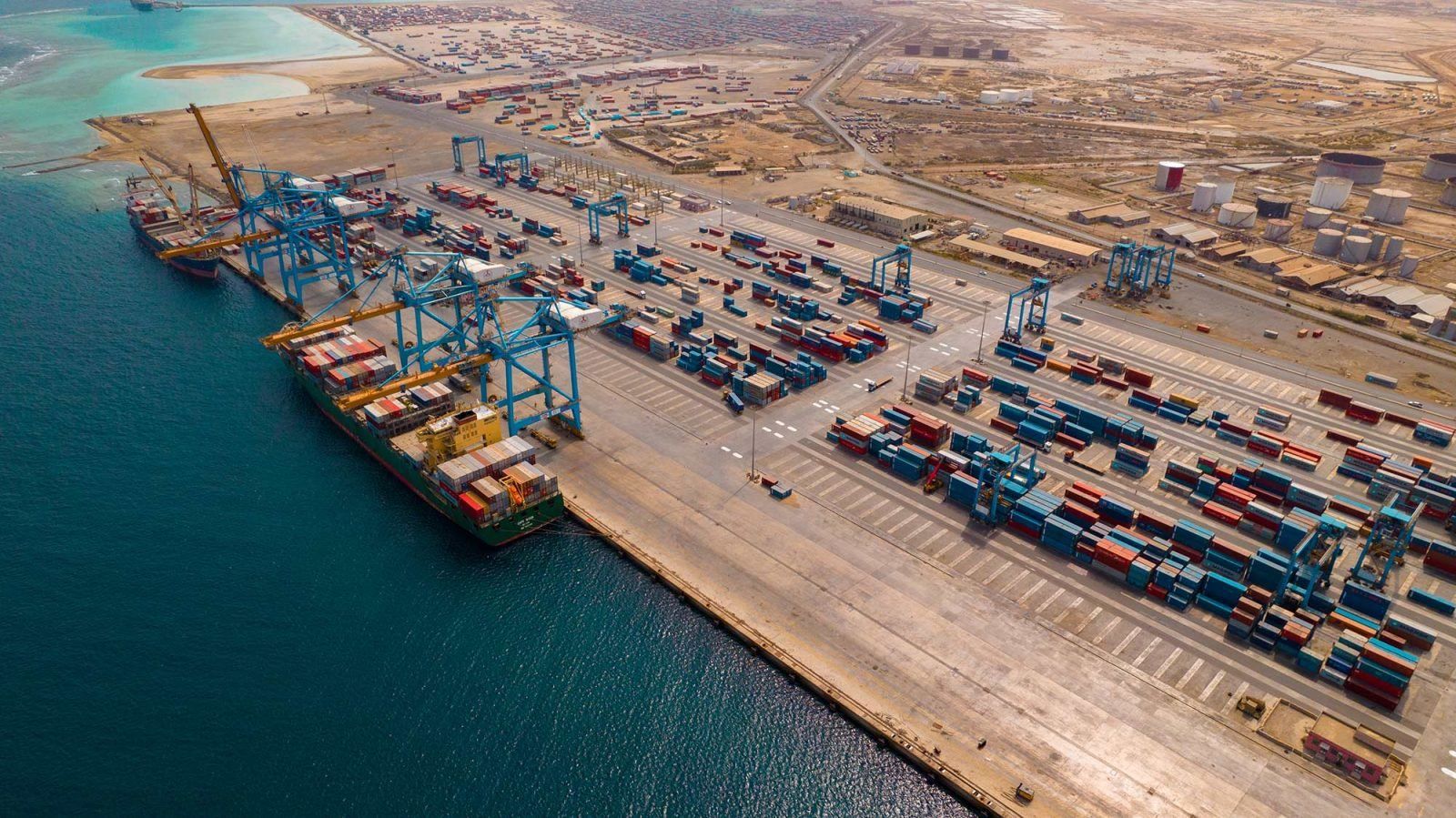 Azerbaijan & UAE’s AD Ports Group discuss prospects for coop