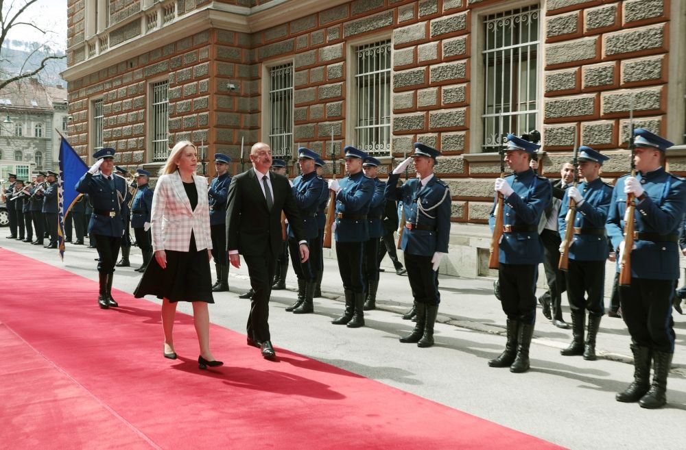 Official welcoming ceremony for President Ilham Aliyev held in Sarajevo [PHOTOS/VIDEO] - Gallery Image