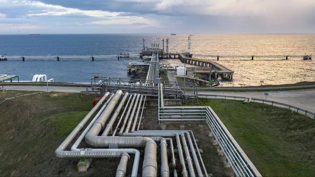 Türkiye starts supplying LNG to Bulgaria