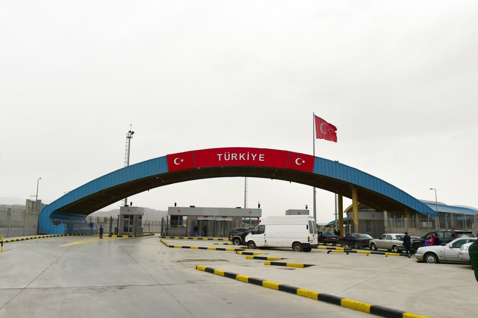 Azerbaijani students studying in Turkiye will be able to cross the land border