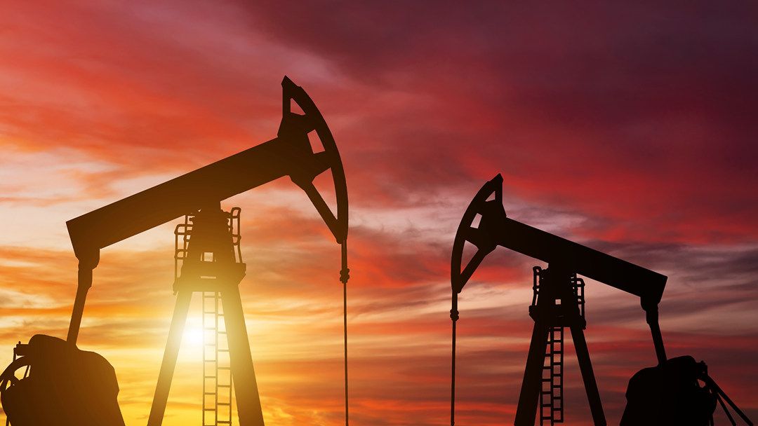 Oil prices observe slight decline