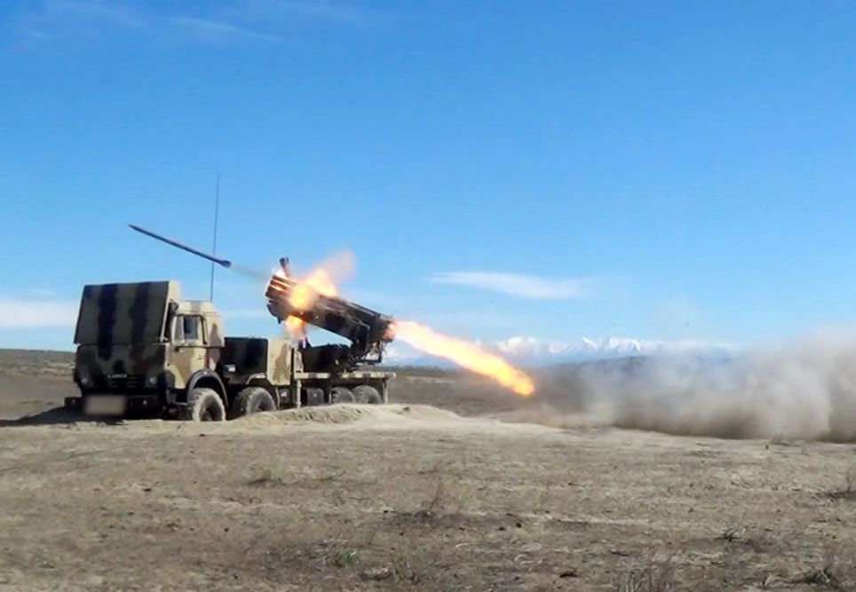 Army’s rocket, artillery units hold live-fire drills [VIDEO]