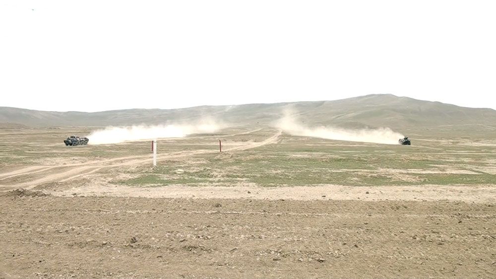 Azerbaijan holds drills to improve combat skills of IFV crews [VIDEO]