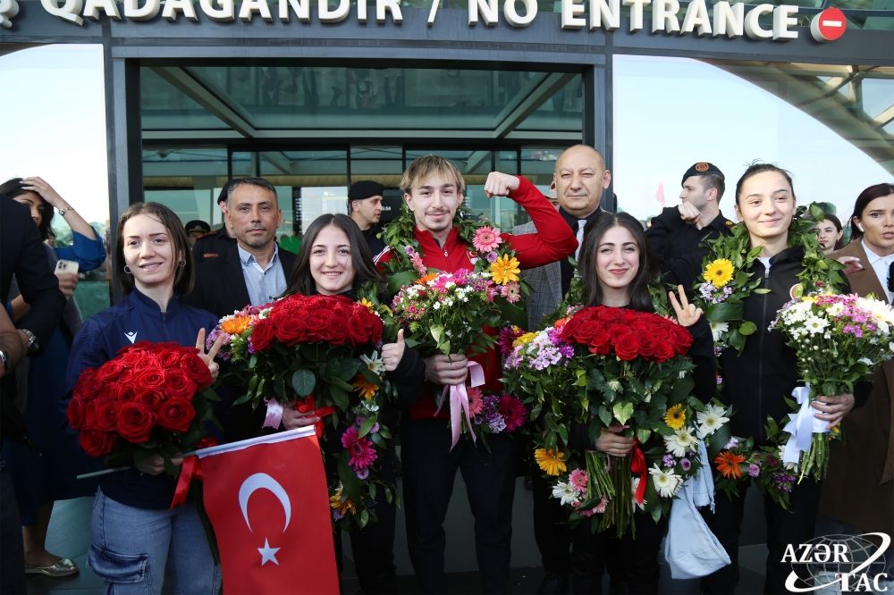 Turkish weightlifters arrive in Azerbaijan [PHOTOS]