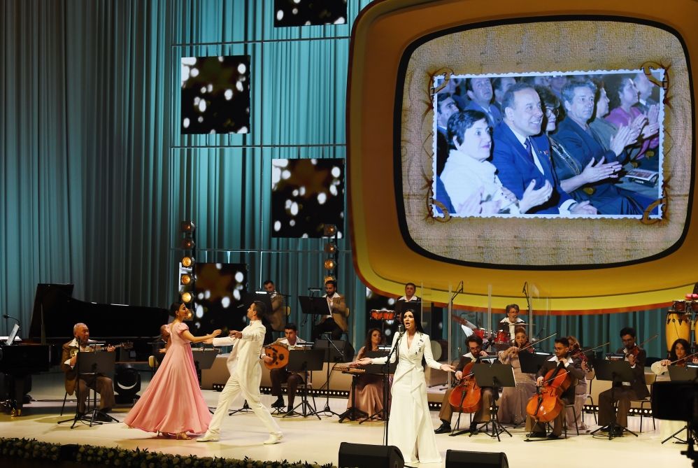 Azerbaijani President and First Lady attend concert dedicated to 100th anniversary of Academician Zarifa Aliyeva [PHOTOS/VIDEO] - Gallery Image