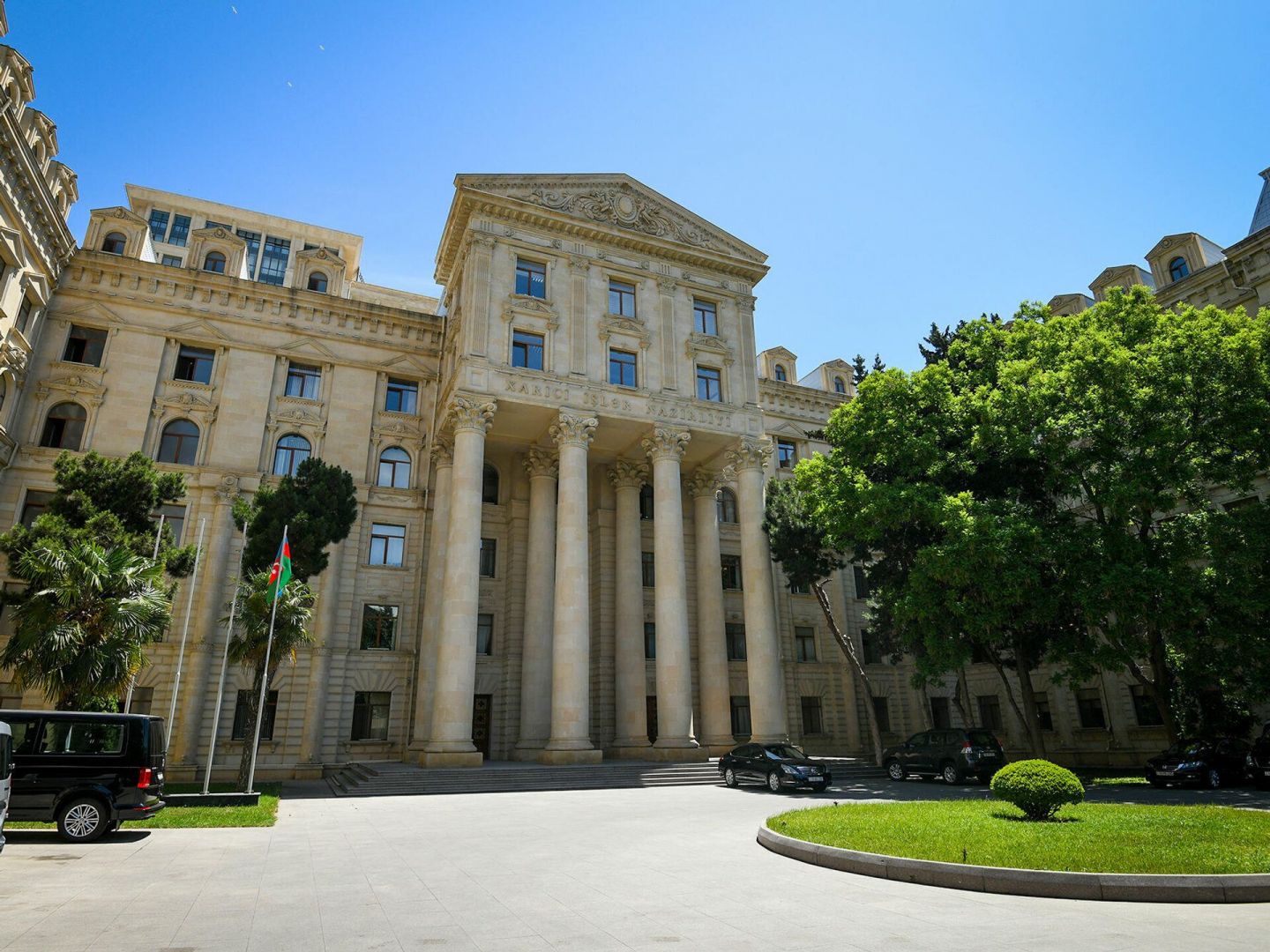 Azerbaijani MFA responds to French FM's statements