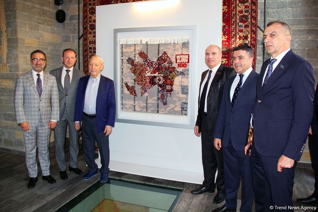 Azerkhalcha presents memorial carpet Heydar Aliyev-100 [PHOTOS]
 - Gallery Image