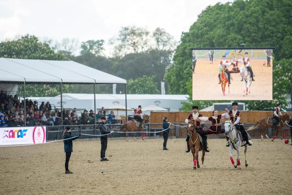 Azerbaijani horsemen wave national flag at Windsor Royal Equestrian Show in UK - Vimarsana News
