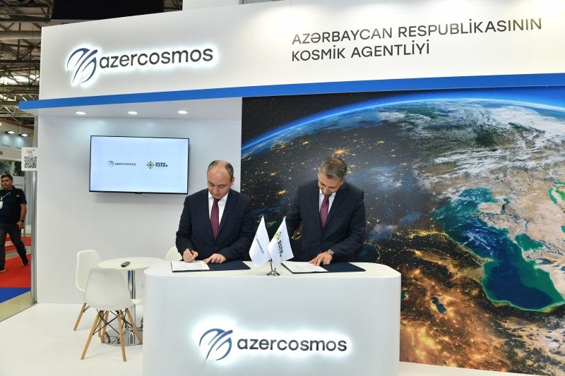 Azerkosmos signs contract with large agricultural company of Azerbaijan