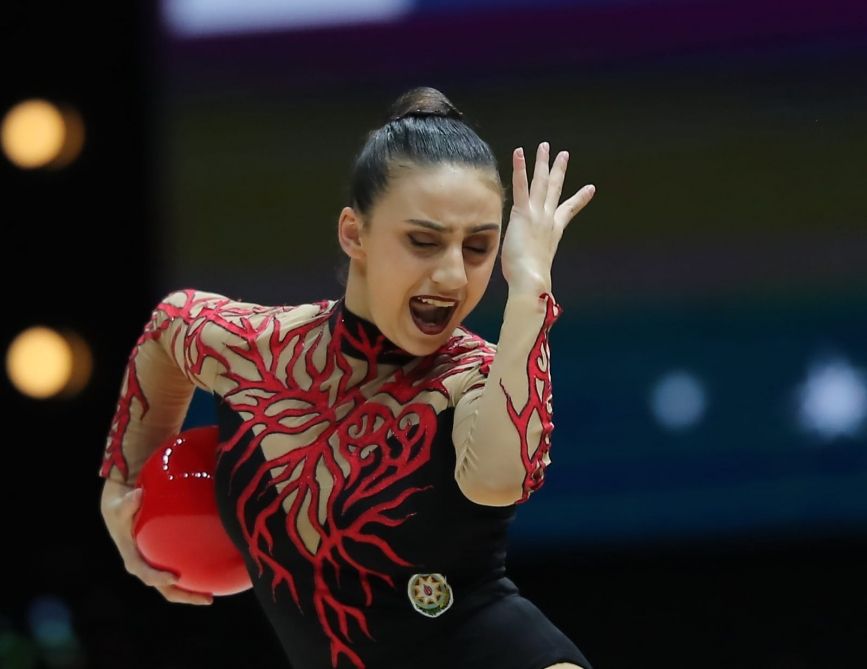 Azerbaijani gymnast Zohra Agamirova wins bronze at European Rhythmic Gymnastics Championships - Gallery Image