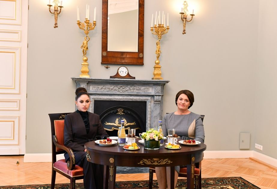 First Ladies of Azerbaijan and Lithuania meet in Vilnius [VIDEO]