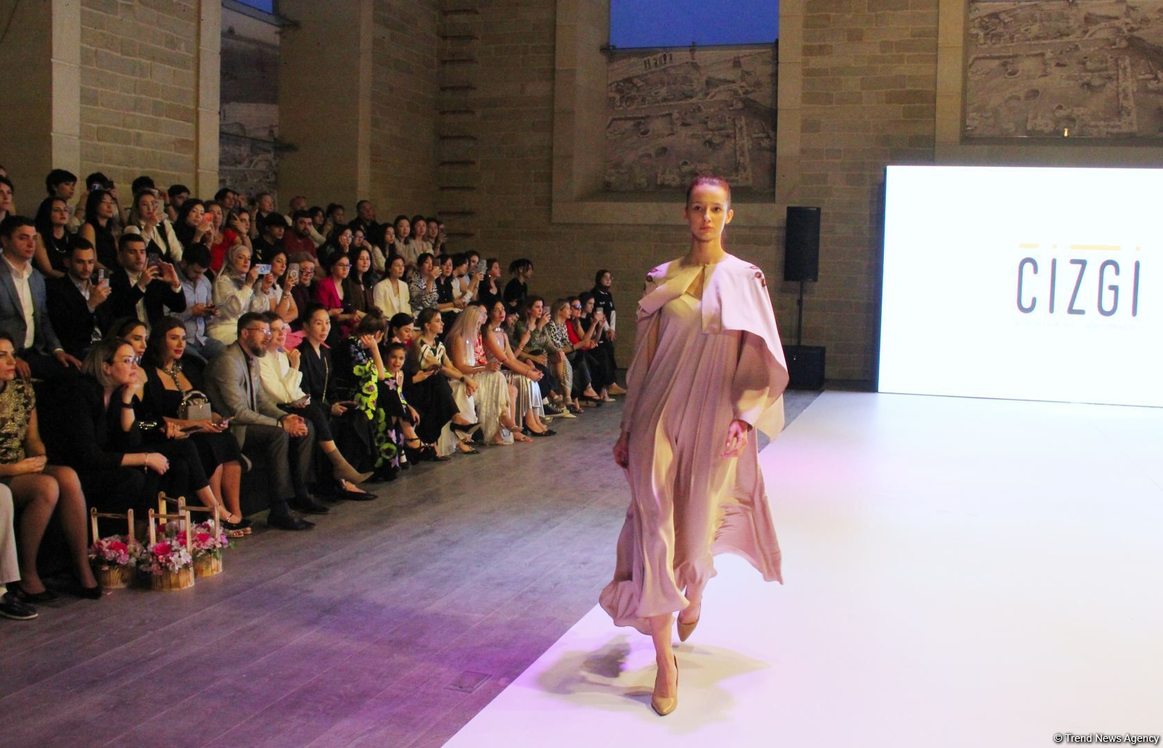 Gulnara Khalilova presents her collection at opening of Azerbaijan Fashion Week 2023 [PHOTOS] - Gallery Image
