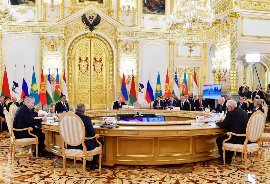 Azerbaijani President addresses expanded meeting of Supreme Eurasian Economic Council in Moscow [PHOTO/VIDEO]
