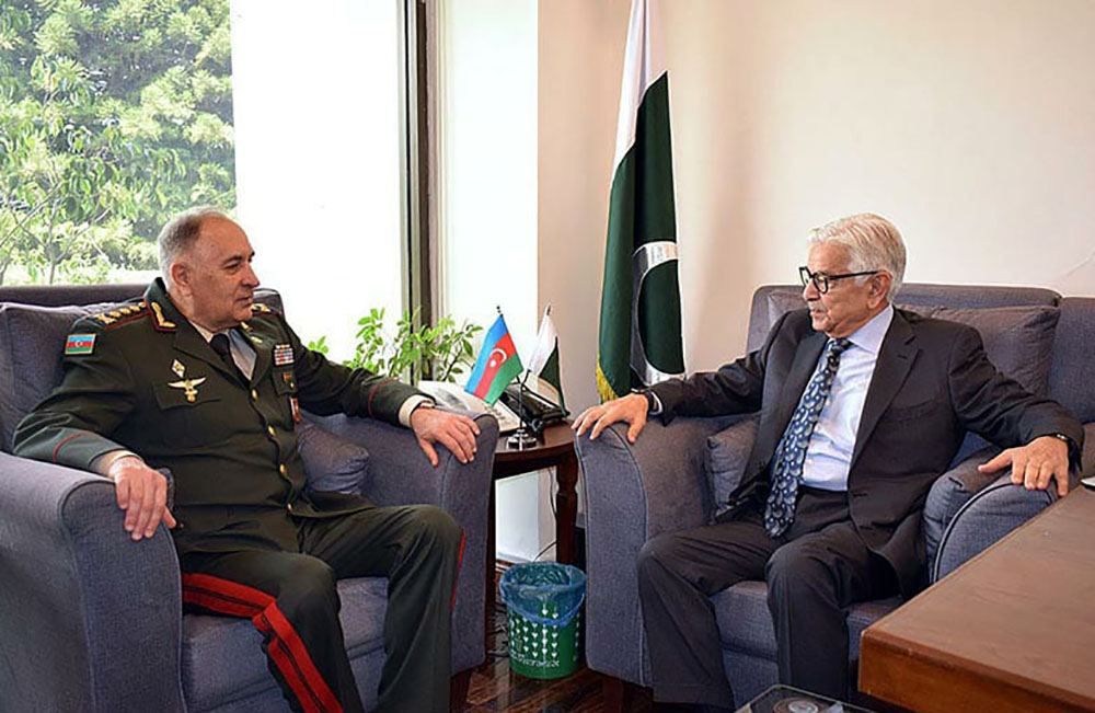 Azerbaijan Army's Chief of General Staff meets Pakistani Federal Minister for Defence - Gallery Image