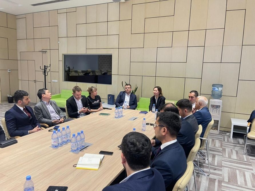Azerbaijani banks exchange experience with Kazakhstan's banking sector [PHOTOS] - Gallery Image