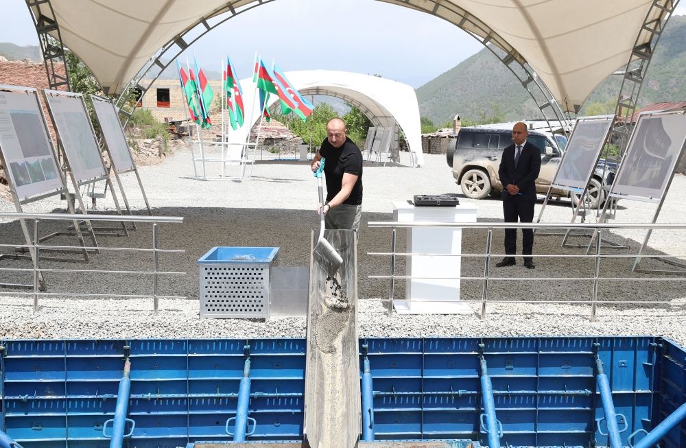 Azerbaijani President lays foundation stone for school in city of Kalbajar [PHOTOS/VIDEO] - Gallery Image