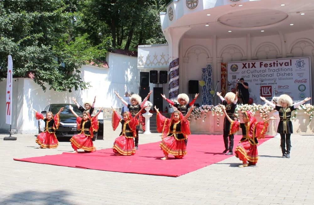 Azerbaijani cuisine grabs attention of gourmets in Tashkent [PHOTOS]