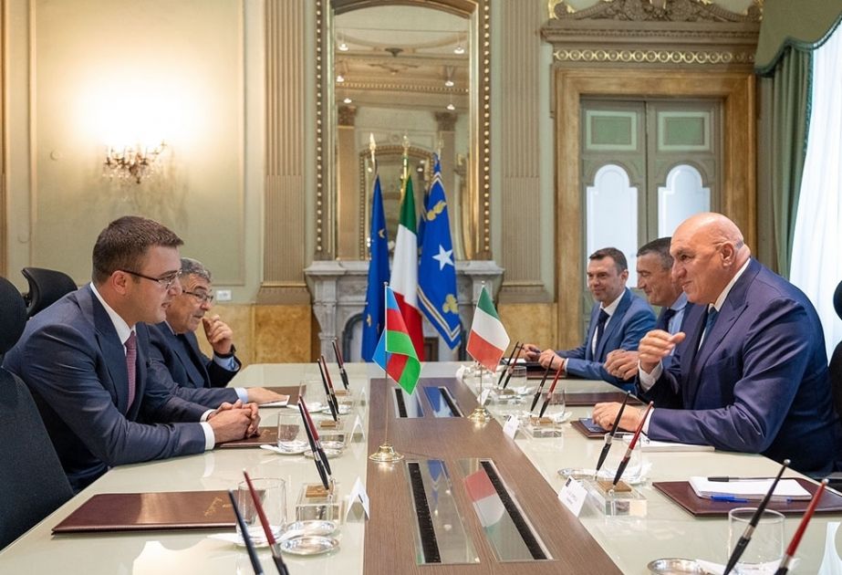 Azerbaijan, Italy mull defense issues