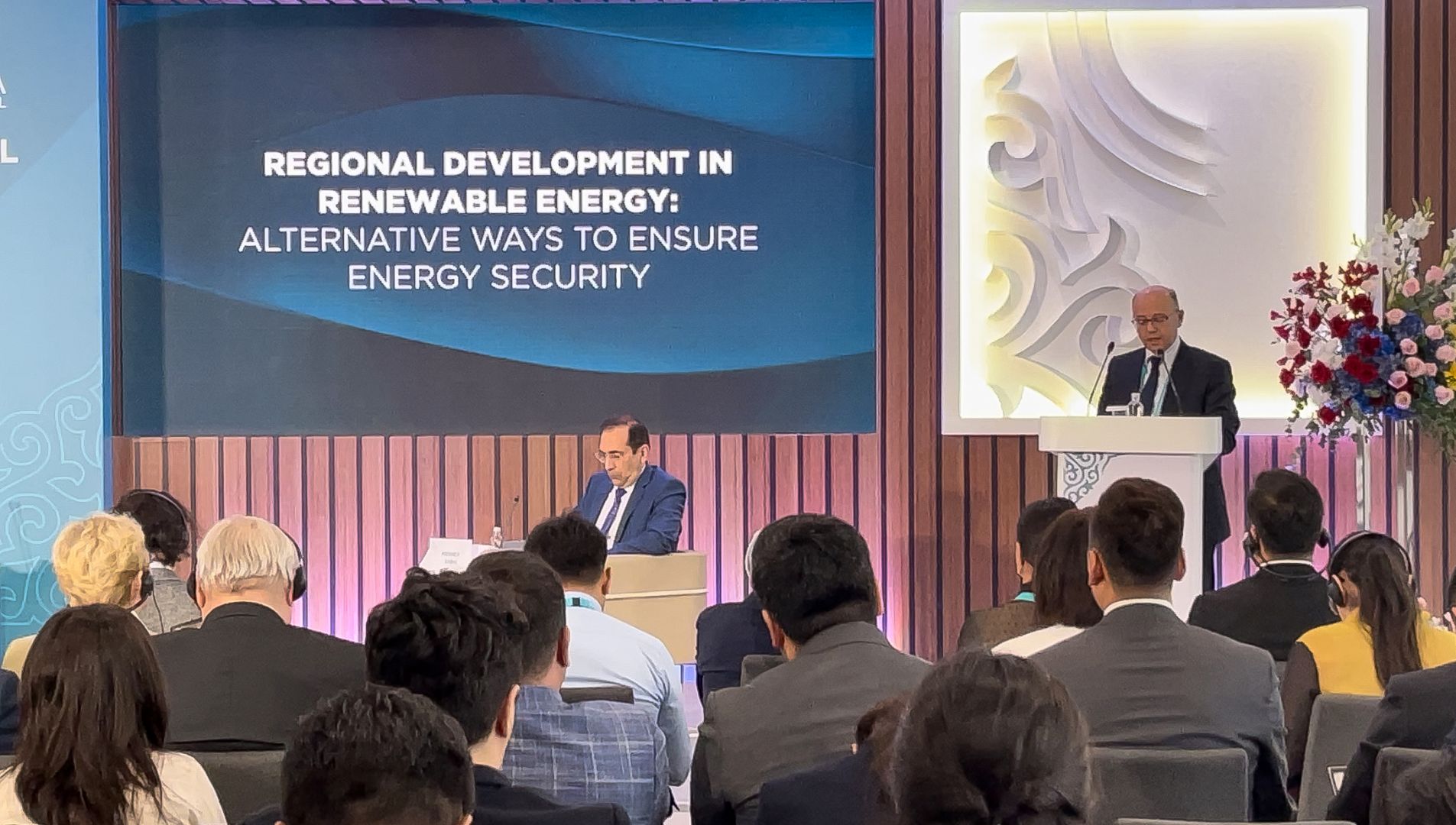 Energy Minister delivers speech on green energy at Astana International Forum [PHOTOS] - Gallery Image