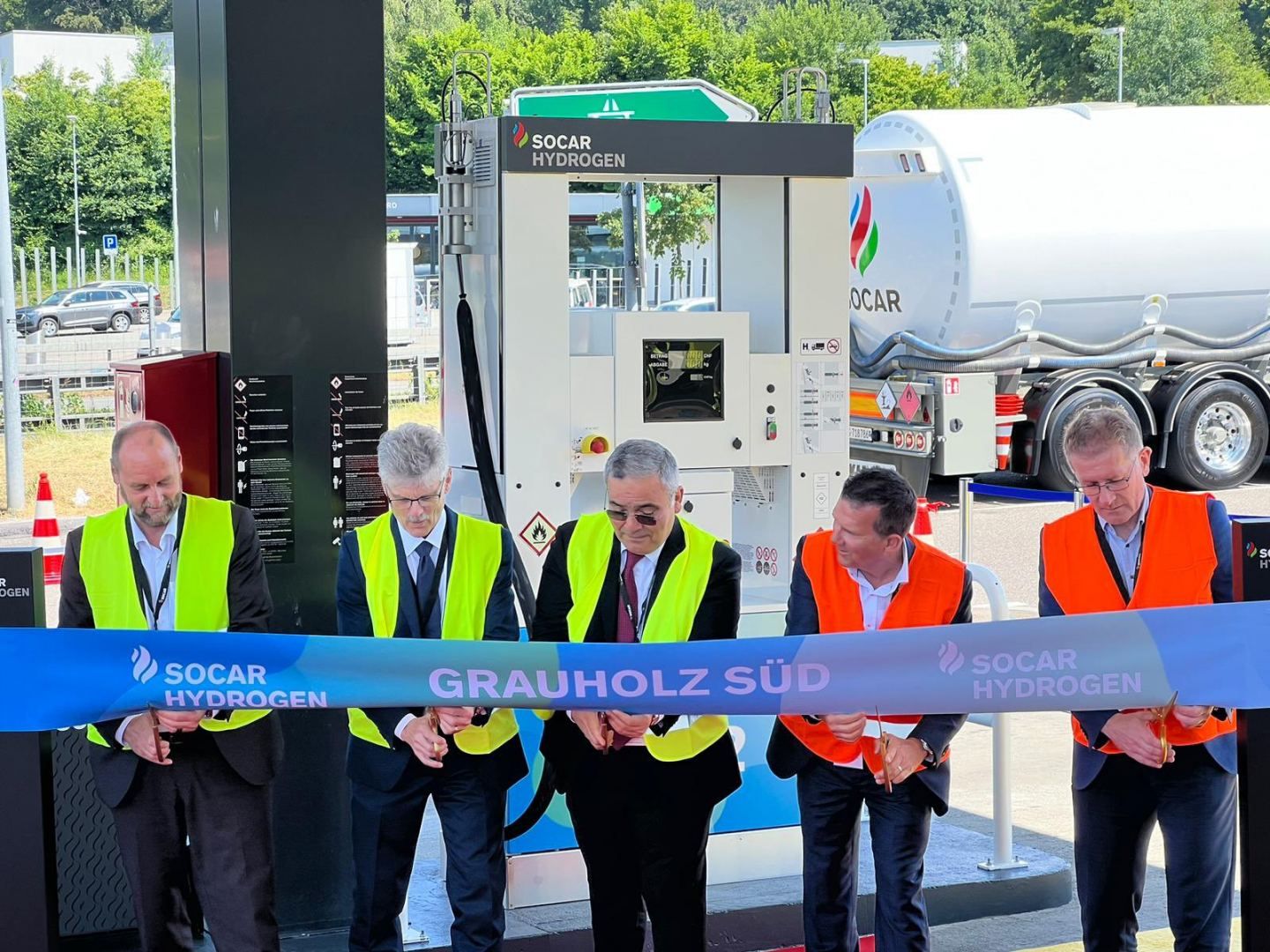 SOCAR opens first hydrogen refueling station in Switzerland [PHOTOS] - Gallery Image