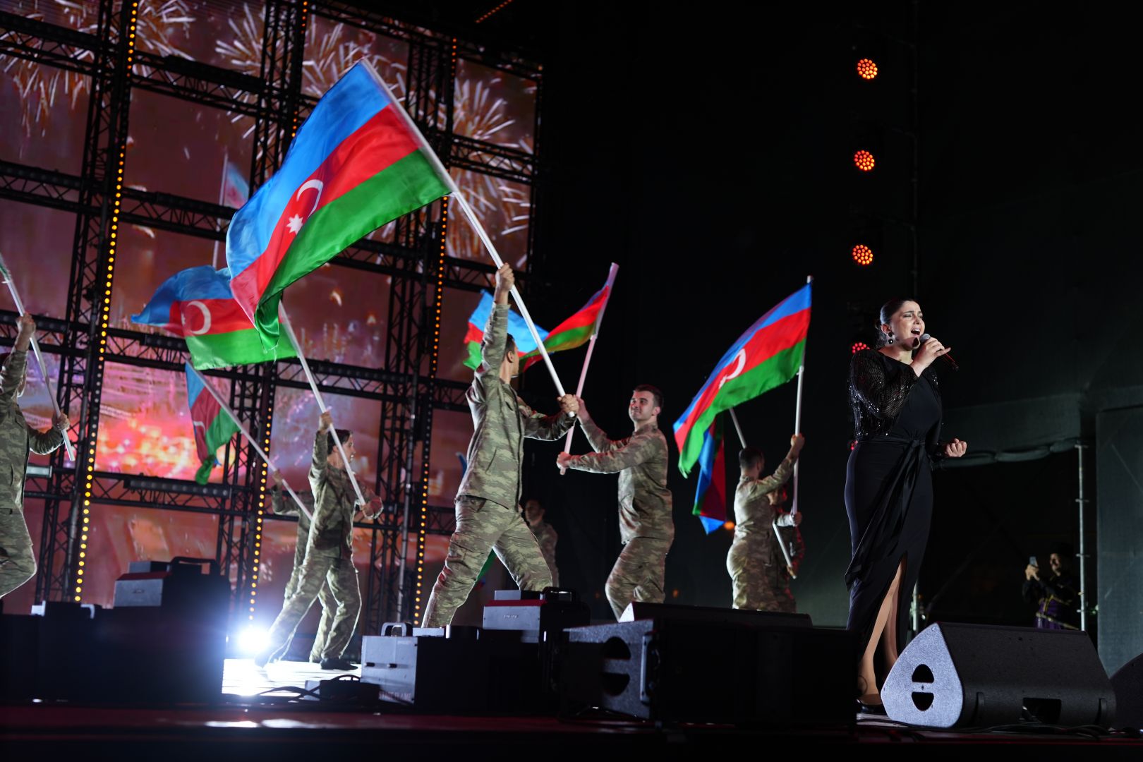 Grandiose concert was held in park of Heydar Aliyev Center