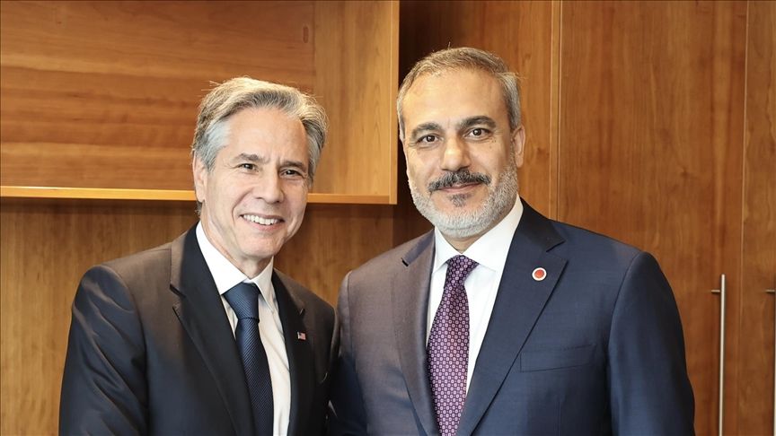 Turkish foreign minister meets with US secretary of state in London