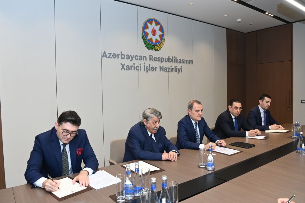 Minister Bayramov briefs WIPO Director General on Armenian vandalism