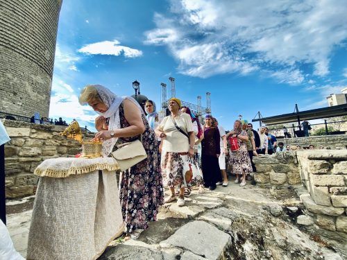 Tolerant and unique Baku: hundreds of worshippers commemorate the saint [PHOTOS] - Gallery Image