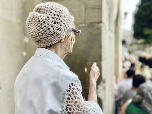 Tolerant and unique Baku: hundreds of worshippers commemorate the saint [PHOTOS] - Gallery Image