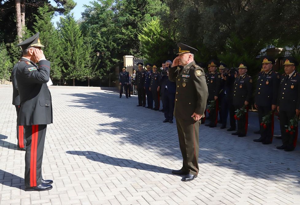 Azerbaijan Defense Ministry's servicemen presented with high military ...