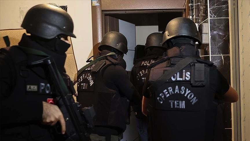 Türkiye nabs 2 FETO terror suspects trying to flee to Greece