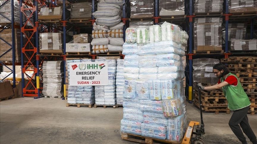 Turkish charity sends humanitarian aid to war-torn Sudan