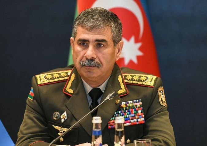 Azerbaijani Defense Minister embarks on visit to Türkiye [PHOTO]