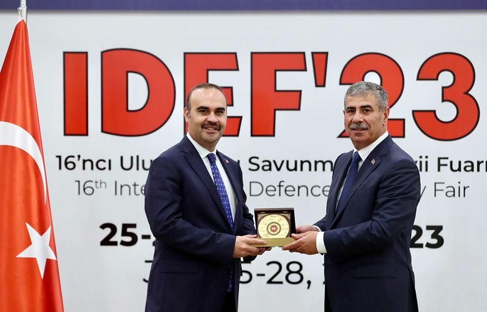 Azerbaijan's Defence Minister attends opening of IDEF-23 exhibition in Istanbul [PHOTO]