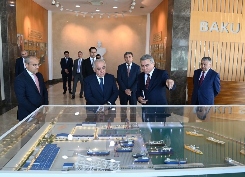 Azerbaijan's Prime Minister visits Baku Shipyard [PHOTOS]