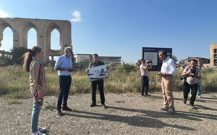 Group of American journalists and media experts visit Azerbaijan’s Aghdam [PHOTO]
