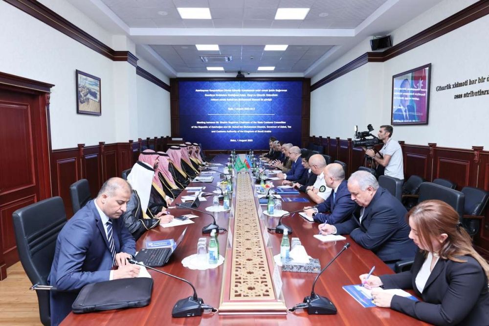 Azerbaijan, Saudi Arabia mull use of artificial intelligence in customs system [PHOTOS]