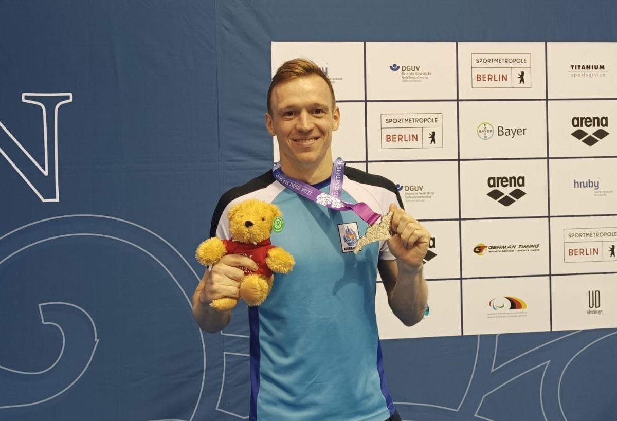 Azerbaijani Paralympic swimmer wins world gold