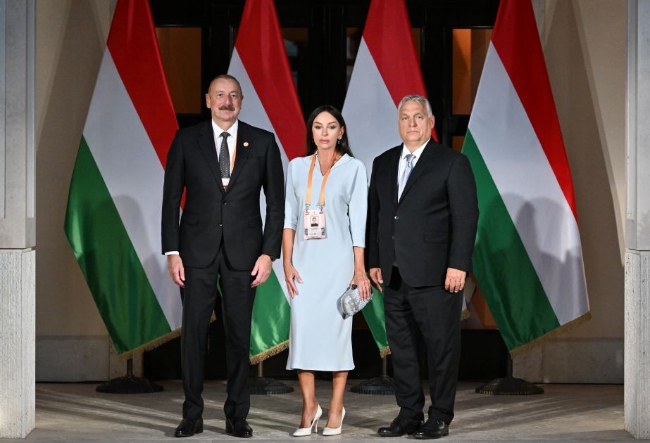 Azerbaijani President and First Lady attend reception celebrating Hungarian national holiday in Budapest