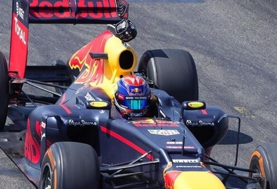 Verstappen tops dramatic wet-dry Zandvoort qualifying to extend run of Dutch GP poles