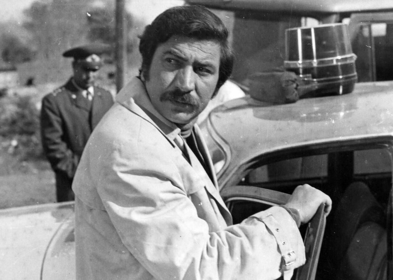 Film director & actor who makes remarkable contributions to national cinema